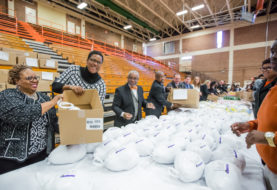 FAMU Provides a Happy Thanksgiving to Local Families